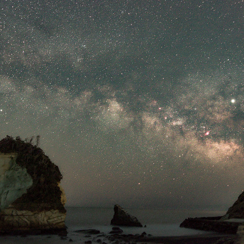 太平洋に昇る天の川
