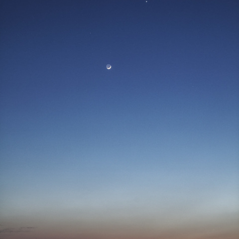 三日月と金星のランデヴー