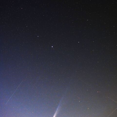 10月24日 かんむり座とレモン彗星
