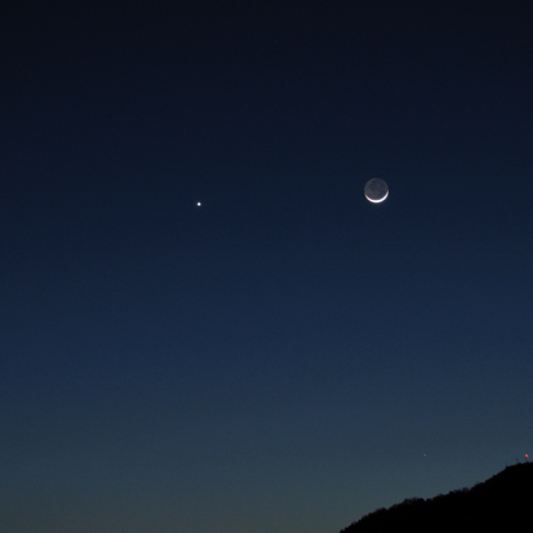 月と金星と水星の接近