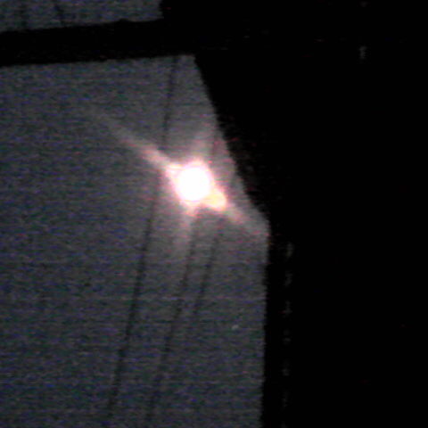 ４月１４日携帯（ガラ携）で捉えた・月と火星