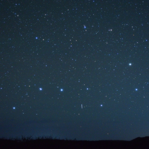 上昇する北斗七星