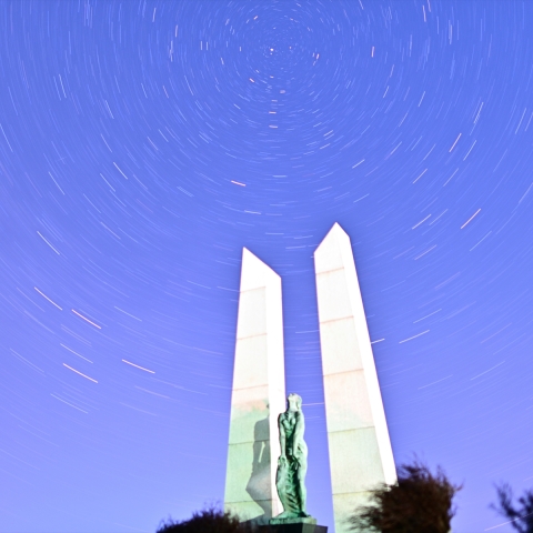 氷雪の門に輝く北辰