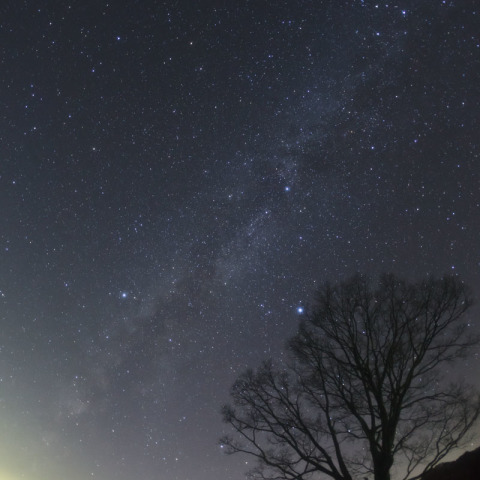 夕暮れの夏の銀河（天の川）