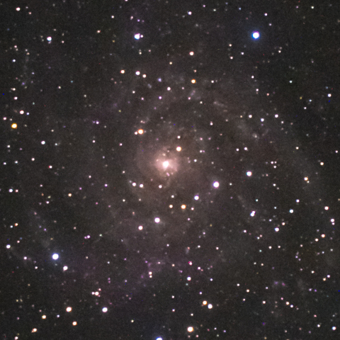 きりん座　IC342