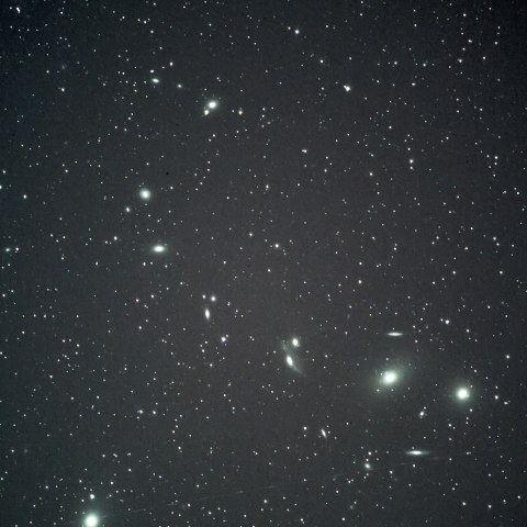 マルカリアンの銀河鎖