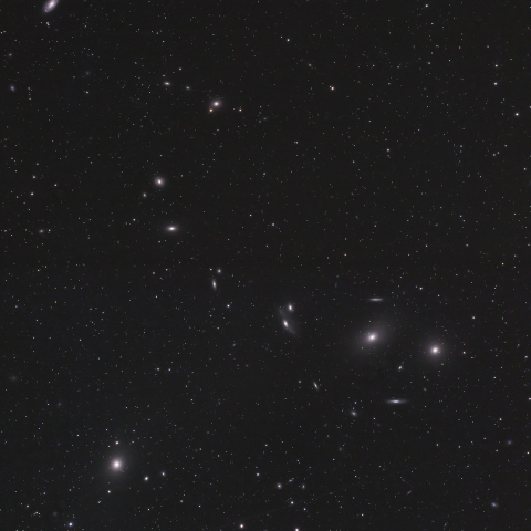 マルカリアンの銀河鎖