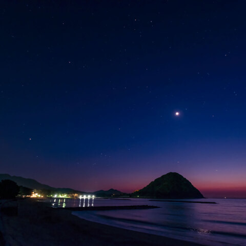冬のダイヤモンドに水星と四日月を添えて