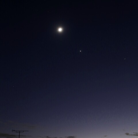 金星・土星と四日月