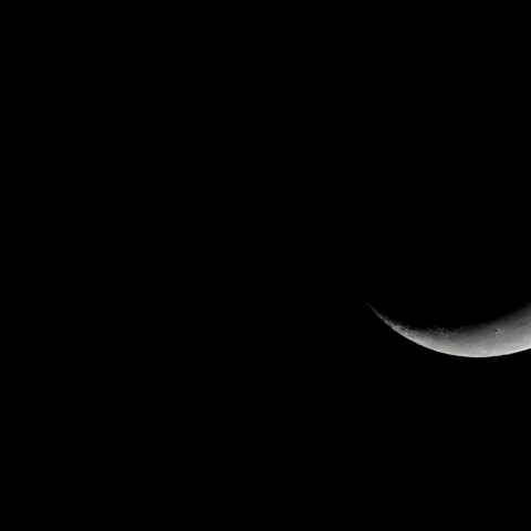 月と金星、中接近