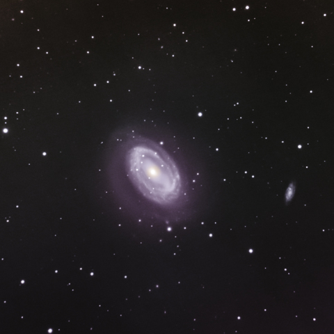 NGC 4725