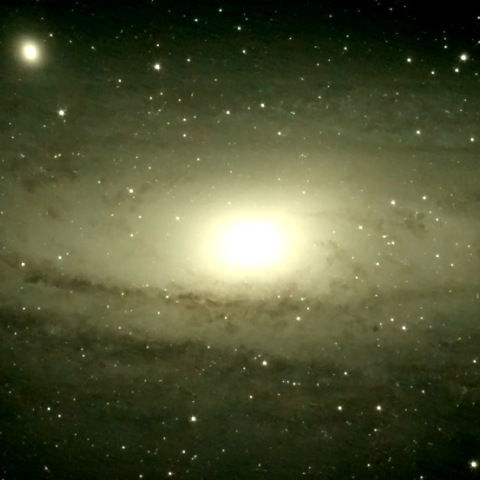 MT130によるM31中心部