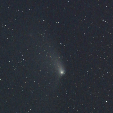 月光下のパンスターズ彗星