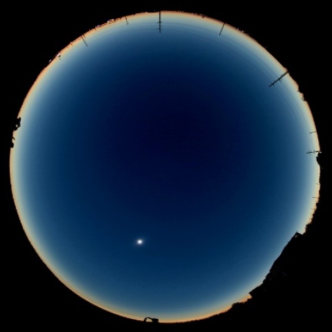 北米日食の風景