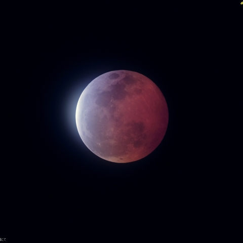 ターコイズ・フリンジの綺麗な皆既月食