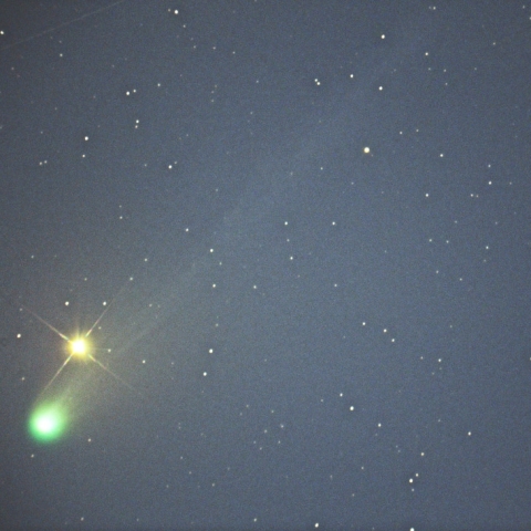 ハマルに接近中のポン・ブルックス彗星