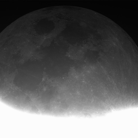 月齢24の地球照