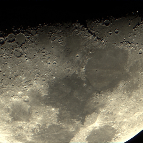 55㎜ウラノス号で撮影した月