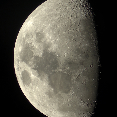 55㎜ウラノス号で撮影した月