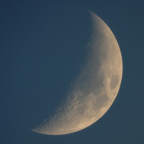 ５／２７（日）の月