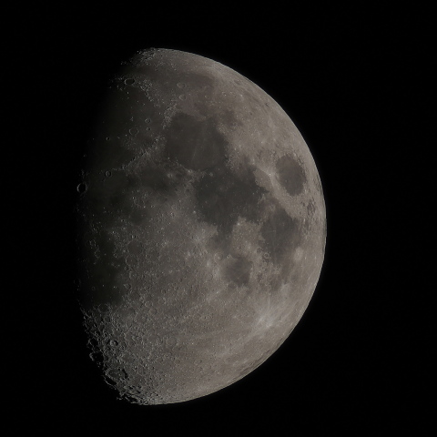 ８／２６（日）の月