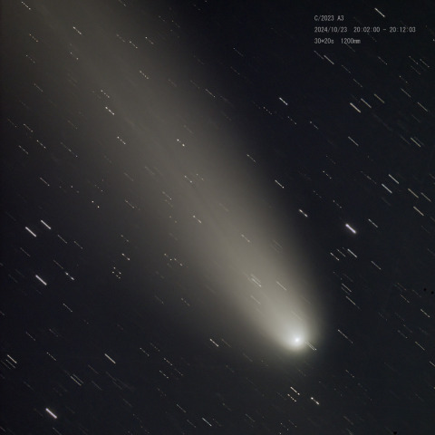 10月23日の紫金山・アトラス彗星　その1