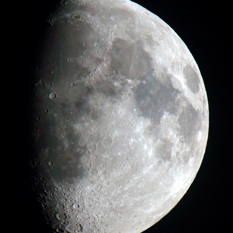 七夕の夜の月（月齢10.1）