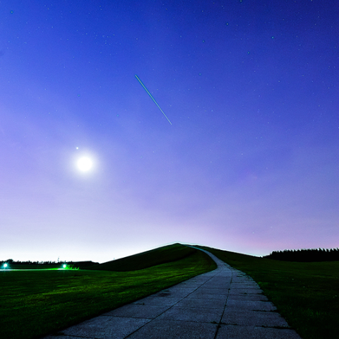モエレ沼公園(プレイマウンテン）とISS