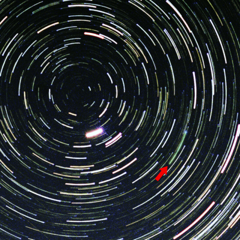 5/26深夜、三脚固定撮影したラブジョイ彗星