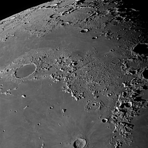 月齢21.1 北部辺り