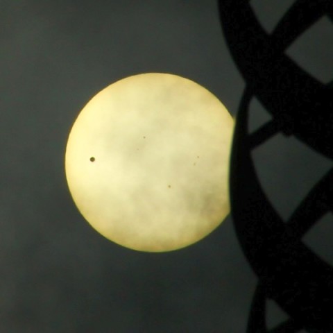 金星日面通過と興福寺五重塔相輪