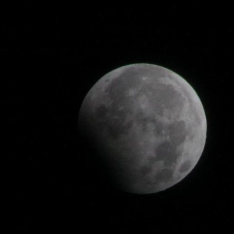 元旦の部分月食