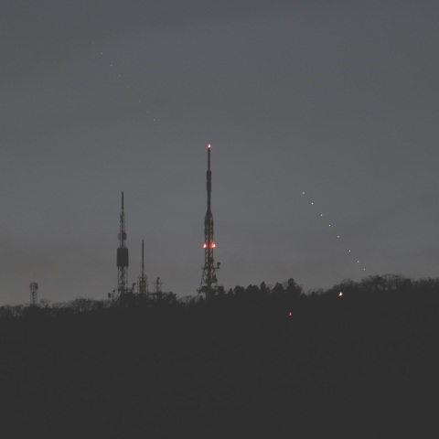 生駒山に沈む水星