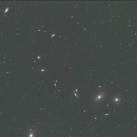 マルカリアンの銀河鎖