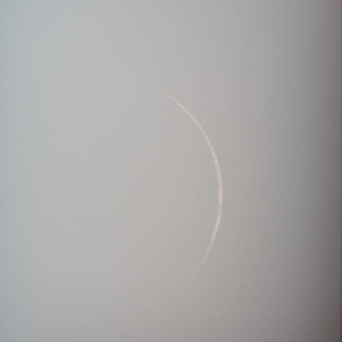 今夜の月（月齢 1.1）