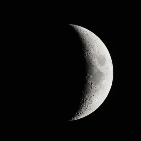 今夜の月（月齢5.1）