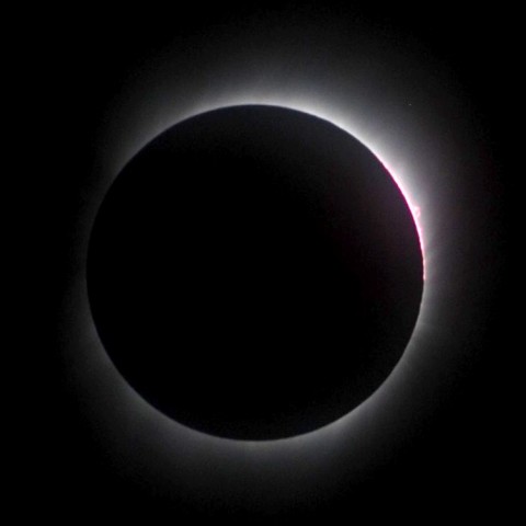 皆既日食　中国武漢赤壁（レッドクリフ）にて