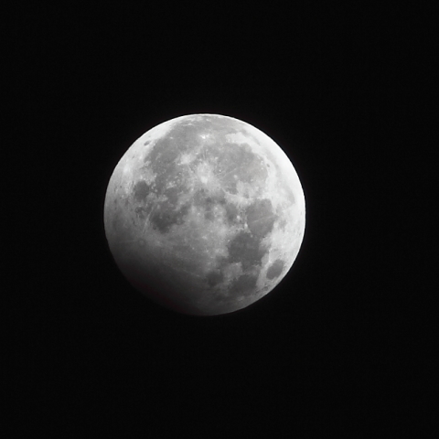 本影食の終わり