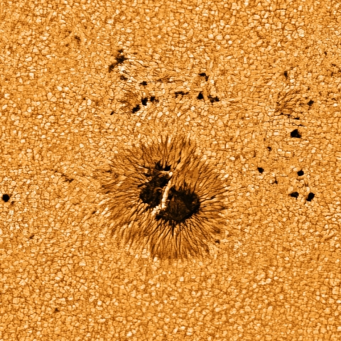 2024.09.07の太陽黒点3811と粒状斑