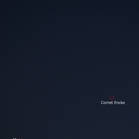 エンケ彗星と月と金星