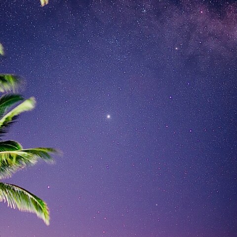 ハワイ・モロカイ島での3惑星