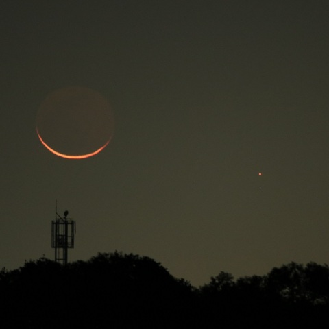 水星に接近した月齢28の月の出