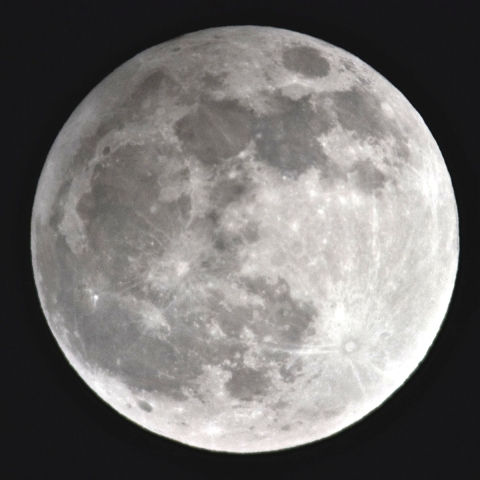 半影月食となったビーバームーン