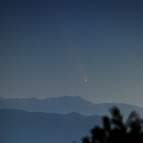 北アルプスに沈む紫金山・アトラス彗星 (C/2023 A3)  (2回目)