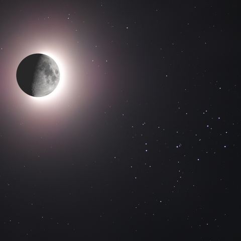 月 (月齢7.9)とプレアデス星団の接近 (2025/02/06)