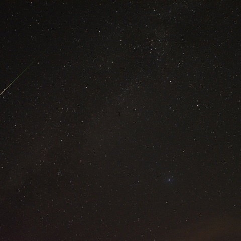 夏の大三角と流星