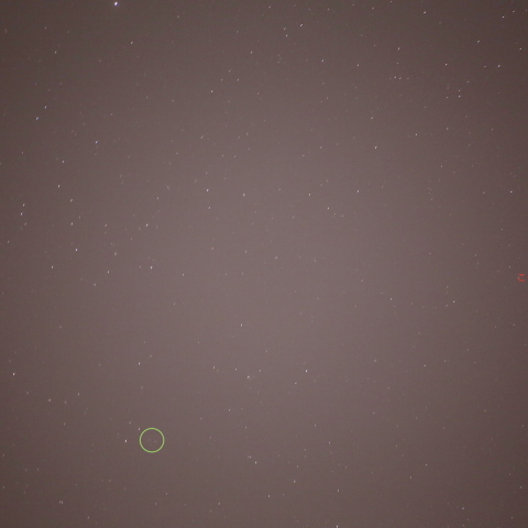 束の間、淡いラブジョイ彗星