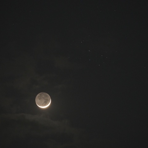 月とプレアデス星団の接近2023年4月22日