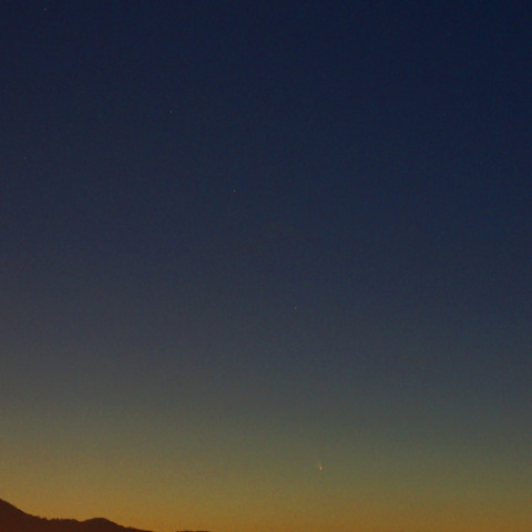 パンスターズ彗星と地球照