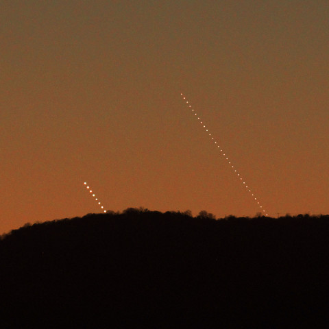 接近した金星と水星